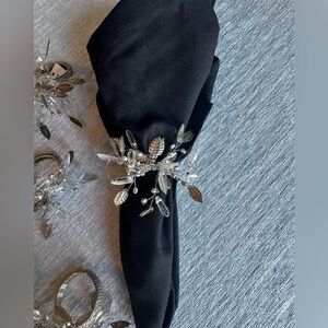 Set/8 NWT Crate&Barrel Silver and Crystal Beaded Leaf Napkin Rings